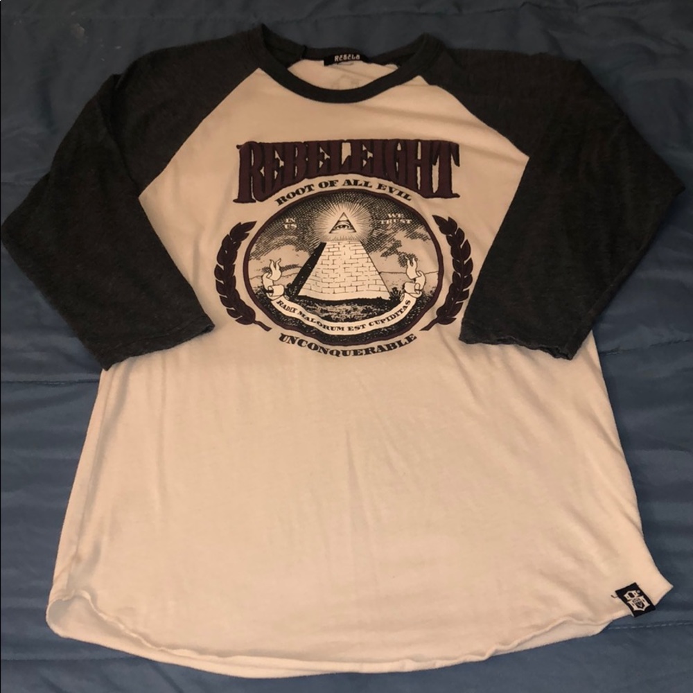 Graphic shirt
